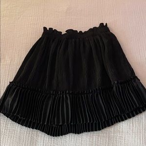 Pleated High Wasted Black Skirt with Elastic Band
